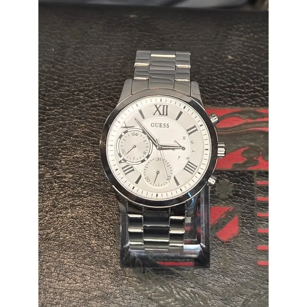 Guess Multifunction Silver-Tone Watch U1070L1 W1070L1